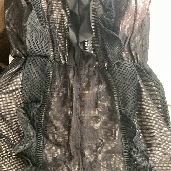 * sold* Endless Rose ruffle romper - Picture 5 of 7